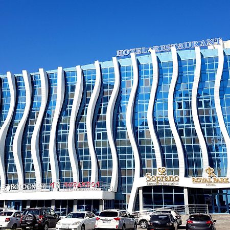 Reikartz Park Astana Ex-Royal Park Hotel & Spa Eksteriør bilde