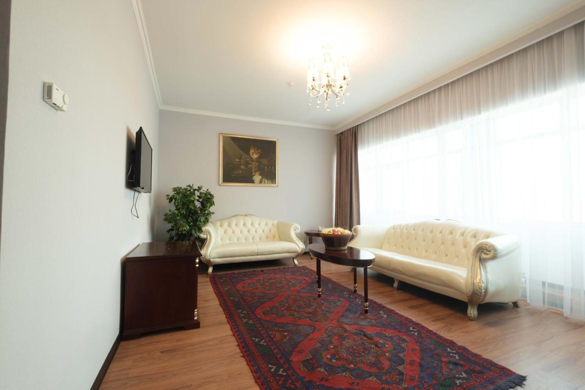 Reikartz Park Astana Ex-Royal Park Hotel & Spa Eksteriør bilde