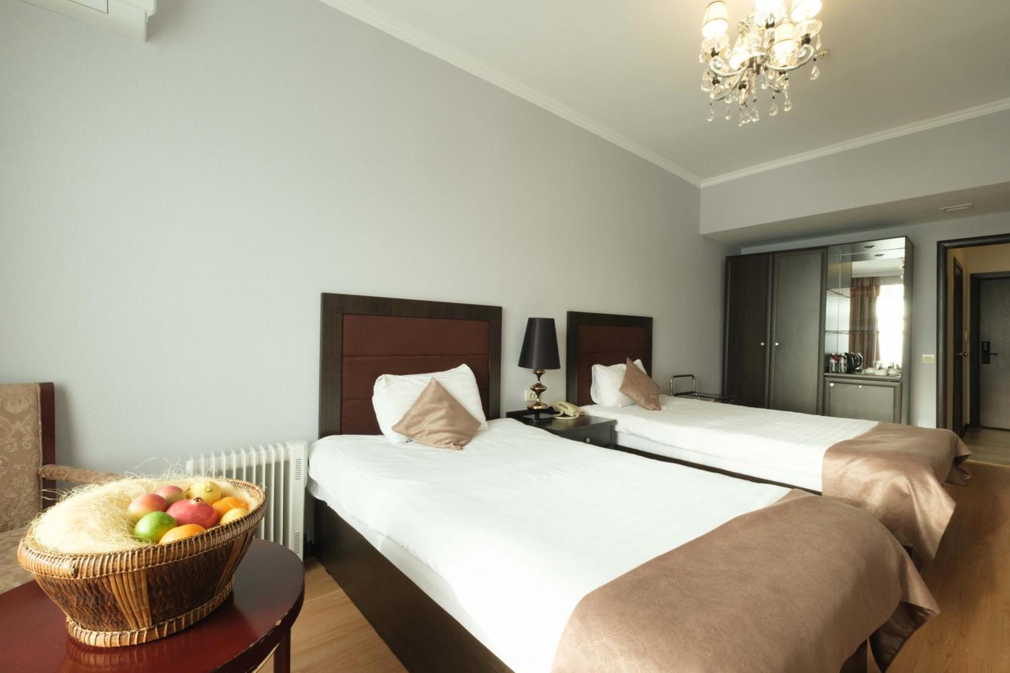 Reikartz Park Astana Ex-Royal Park Hotel & Spa Eksteriør bilde