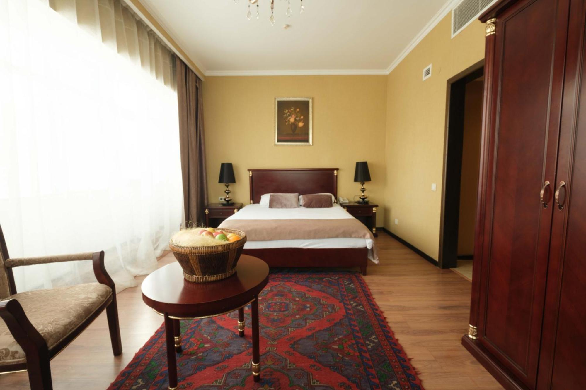 Reikartz Park Astana Ex-Royal Park Hotel & Spa Eksteriør bilde