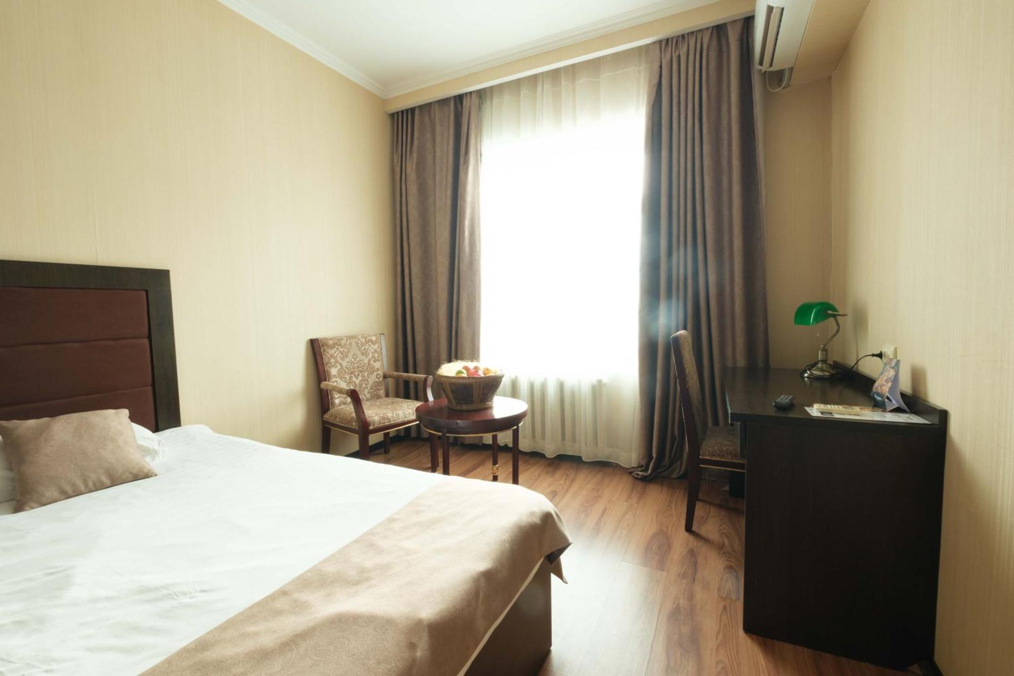 Reikartz Park Astana Ex-Royal Park Hotel & Spa Eksteriør bilde