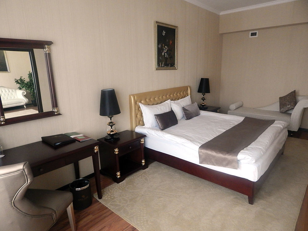 Reikartz Park Astana Ex-Royal Park Hotel & Spa Eksteriør bilde