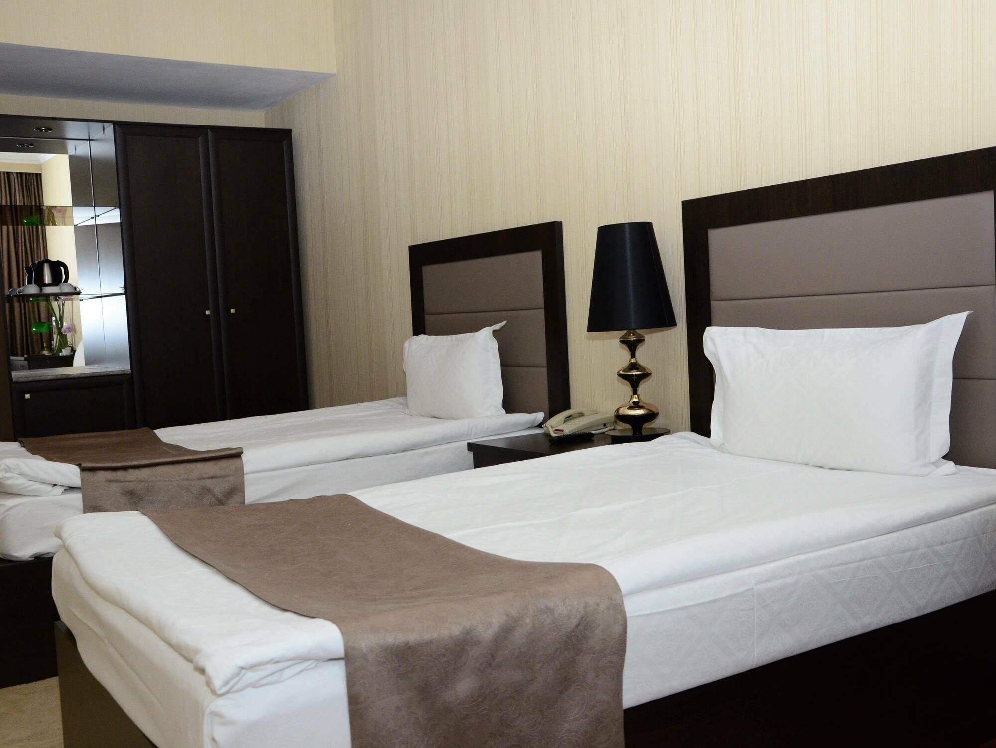 Reikartz Park Astana Ex-Royal Park Hotel & Spa Eksteriør bilde